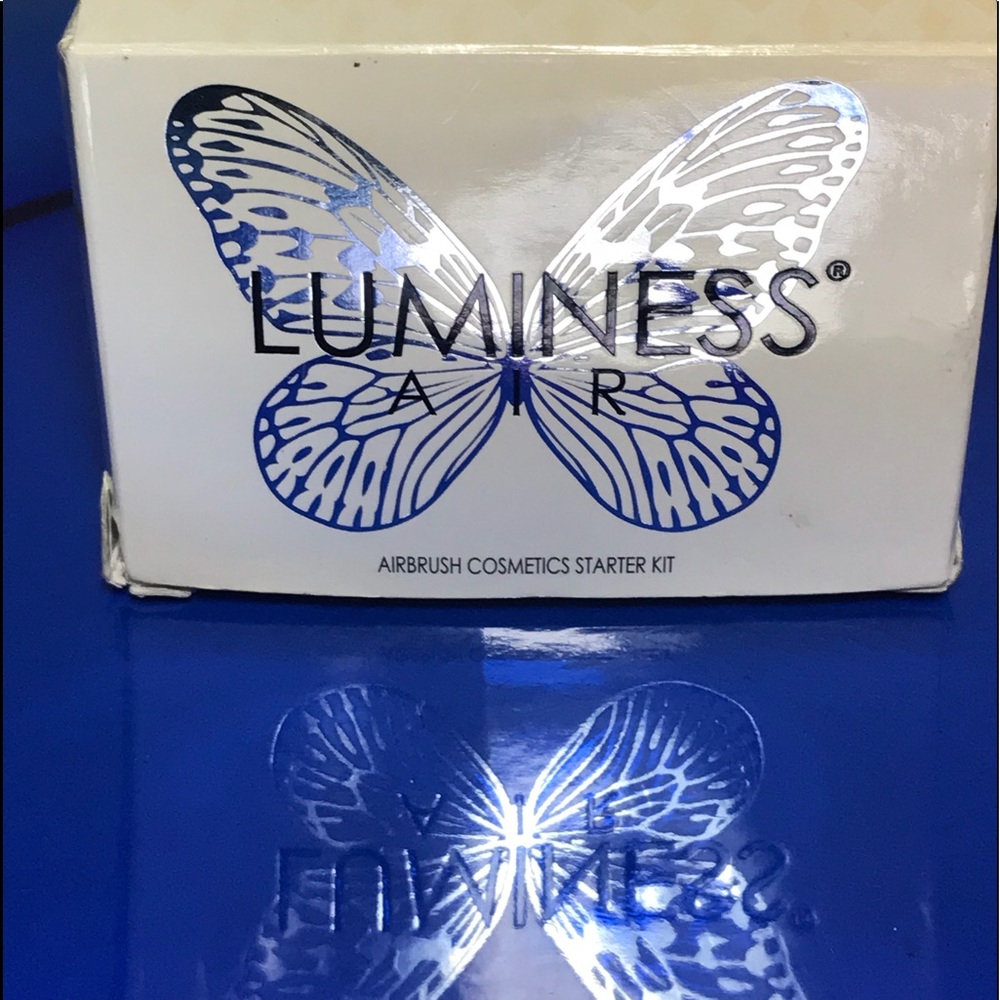 Luminess Air Starter Kit 8 Sm Bottles included - Picture 3 of 8